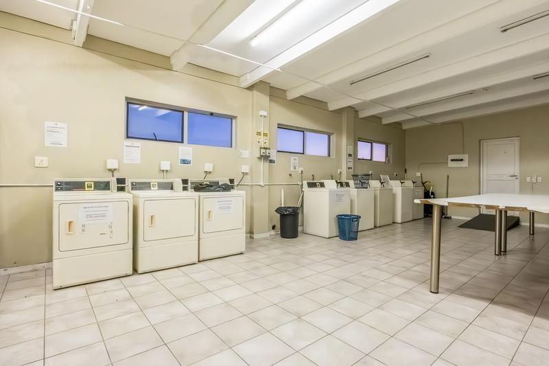 2 Bedroom Property for Sale in Goodwood Central Western Cape